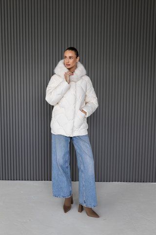 Жіноча зимова стьобана куртка oversize з капюшоном та еко-хутром. К-282 фото