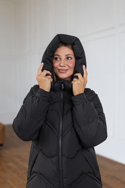 Жіноча зимова стьобана куртка oversize з об'ємним капюшоном К-296 фото